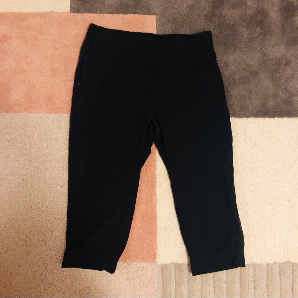 Nike Dri-Fit Capri Pants